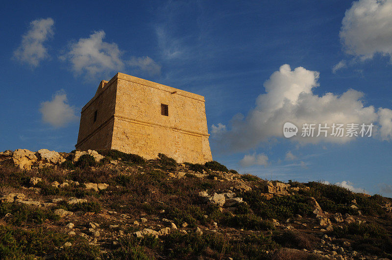 Gozo Dwejra塔,马耳他群岛。